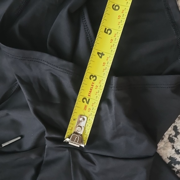 Kyodan Black Highwaisted Flare Lightweight Athletic Shorts Medium - Picture 9 of 9